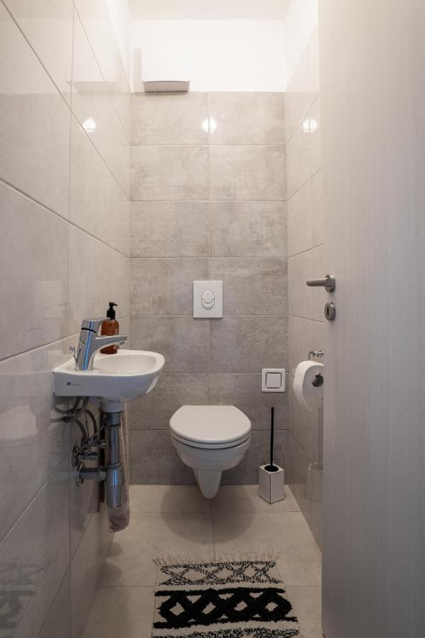 Cesar Apartman Sopron Luaran gambar